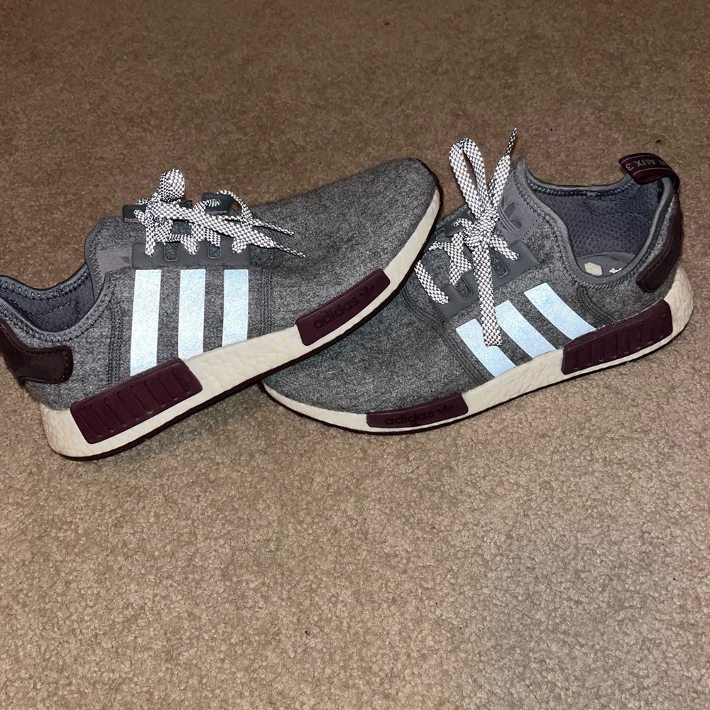 ADIDAS NMD WOOL GREY x MAROON